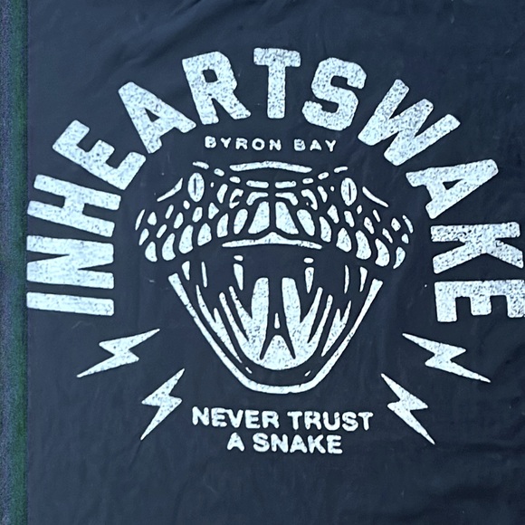 Hearts Wake Cottonmouth T-Shirt from Warped Tour 2016 band tour - Picture 2 of 6